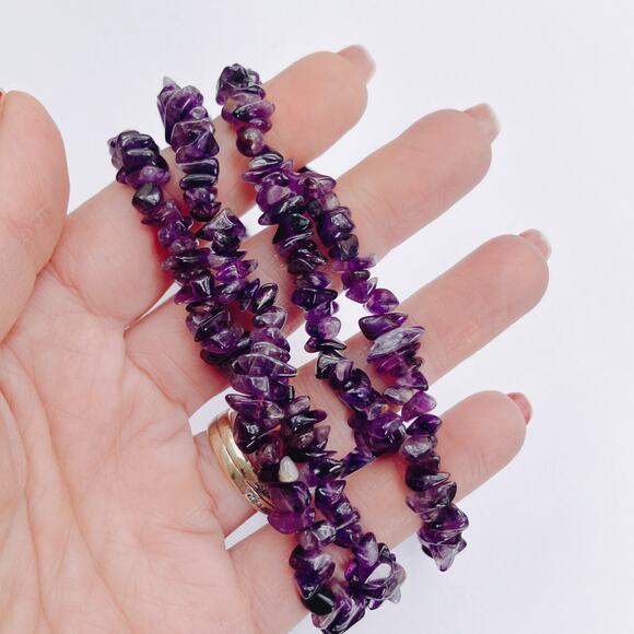 VTG Y2K Amethyst Chip Necklace 36" Natural Purple Gemstone Boho Strand Jewelry - Picture 4 of 16